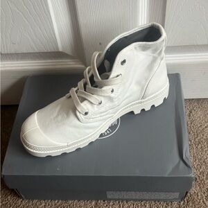 Palladium Pampa Hi Bootie